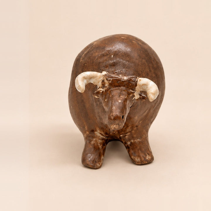 Toro marrón